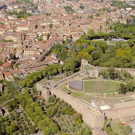& B * Arezzo