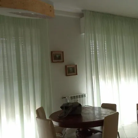 & B Frühstückspension 4*