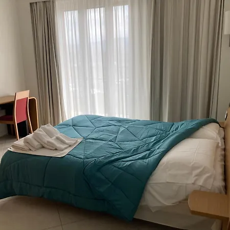 Bed and breakfast & B