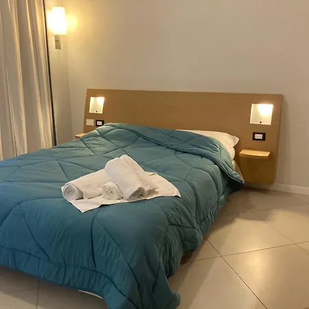 & B Bed & Breakfast *